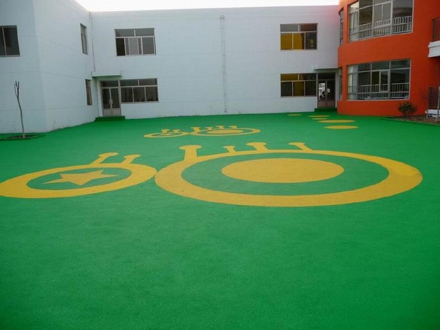 塑膠跑道具備哪些特性？